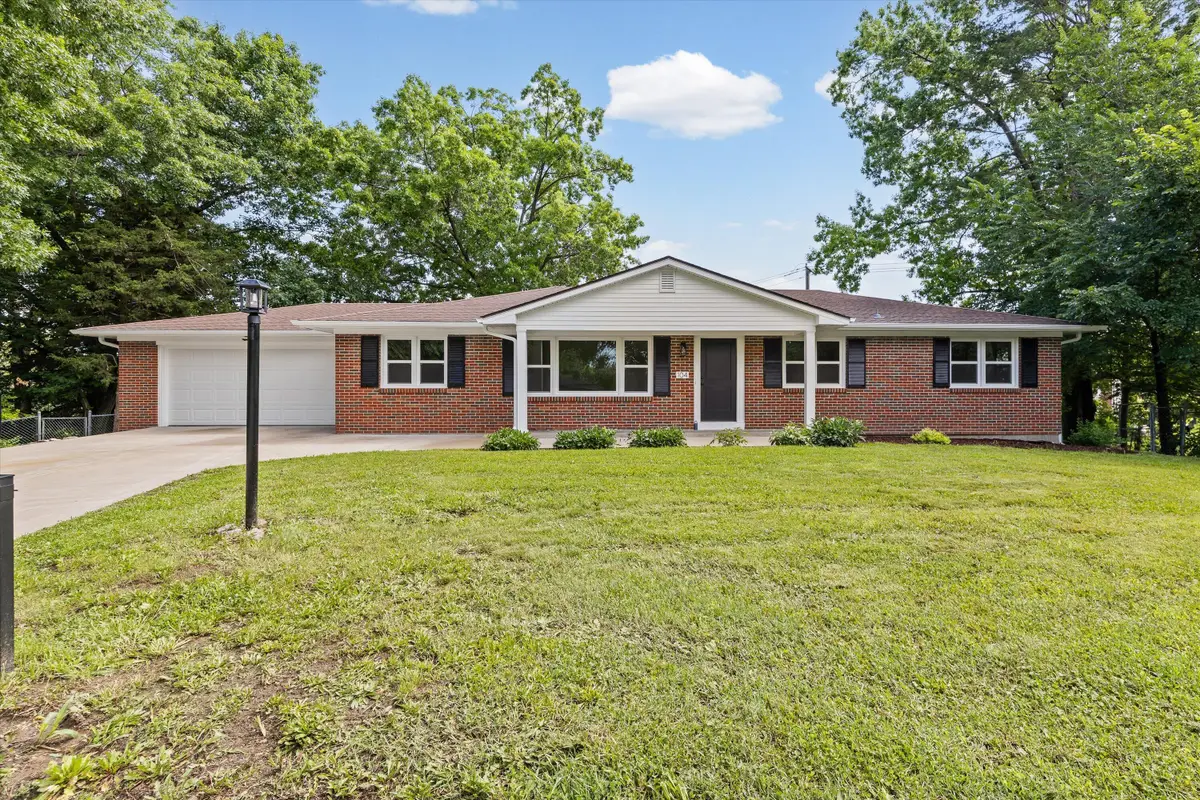 104 Defoe Ct, Columbia, MO 65203 - #1
