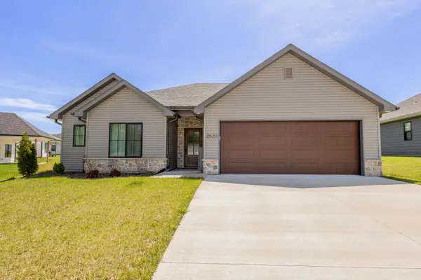2620 Lentz Dr, COLUMBIA, MO 65202