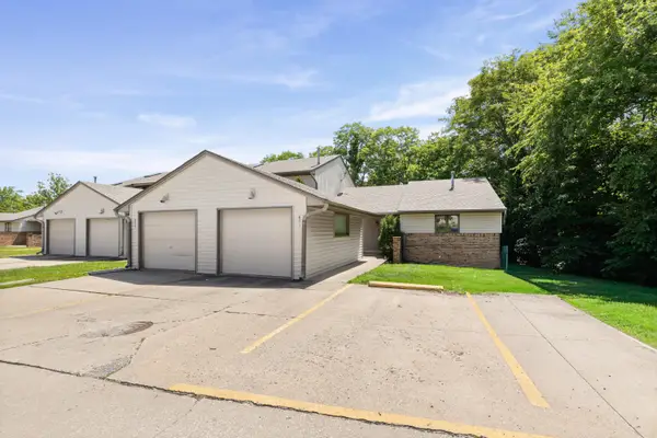 489 Foxfire Dr, COLUMBIA, MO 65201