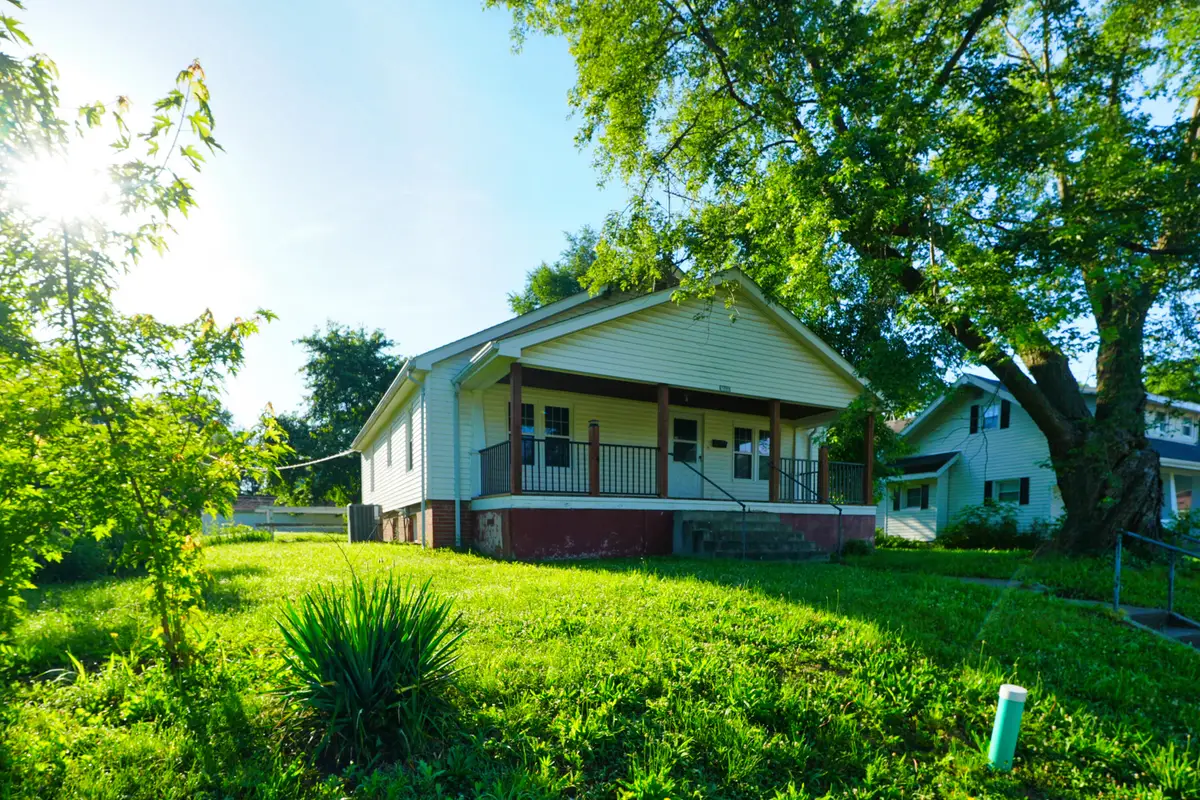 200 S Cleveland St, Fayette, MO 65248 - #1