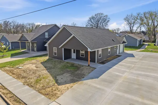 1107 N Eighth St, COLUMBIA, MO 65201