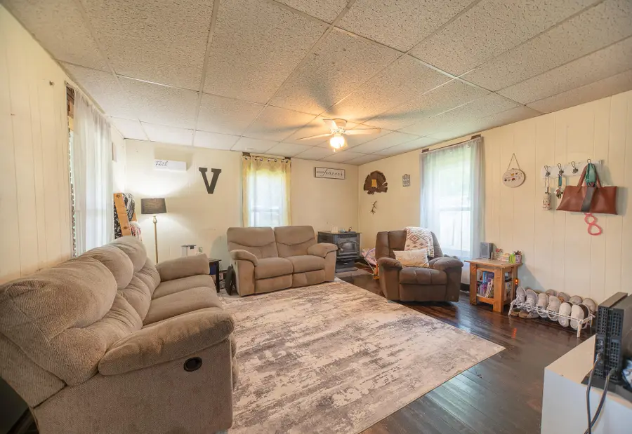 30663 E Press St, Excello, MO 65247 - #2