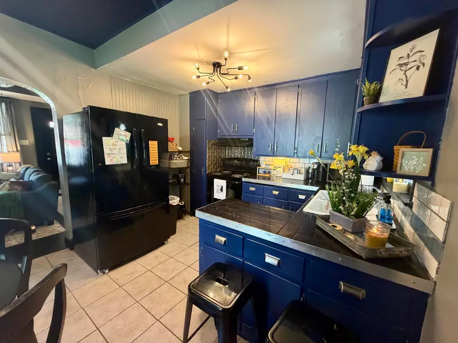 624 Clark Ave, Jefferson City, MO 65101 - #3