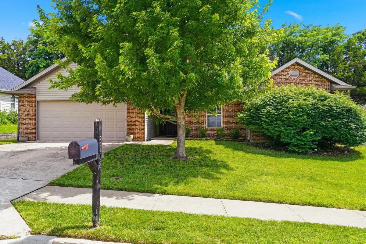 3108 Red Bay Creek Rd, Columbia, MO 65203 - #1