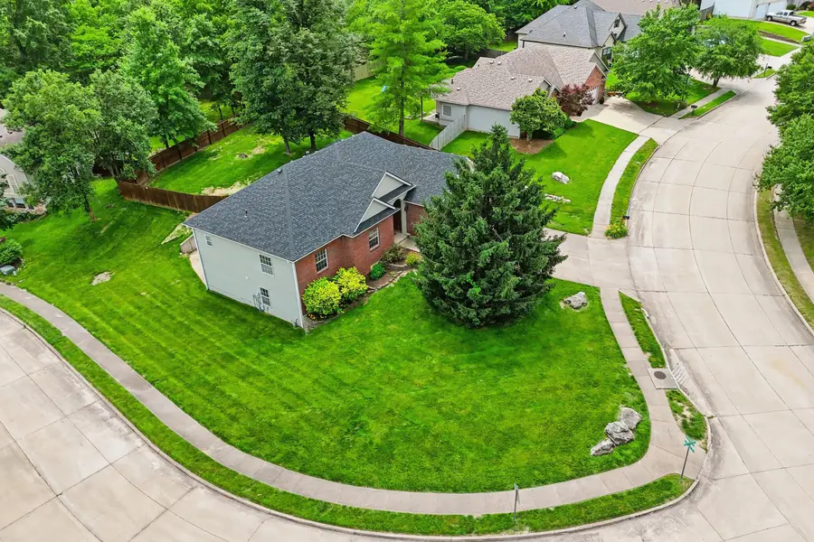 4092 Weston Dr, Columbia, MO 65203 - #2