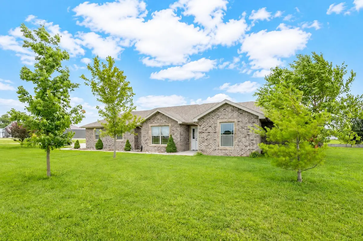 9566 County Road 371, New Bloomfield, MO 65063 - #1