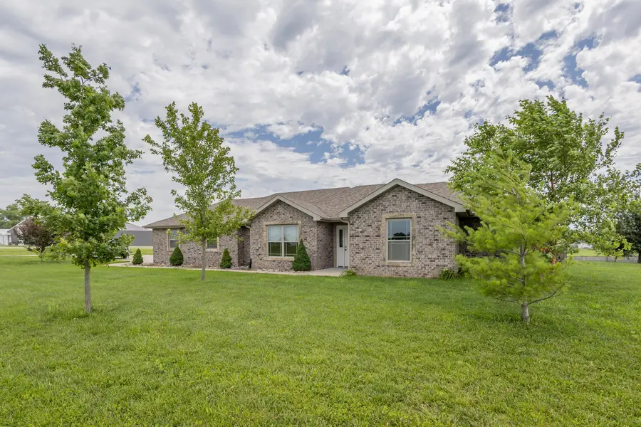 9566 County Road 371, New Bloomfield, MO 65063 - #3