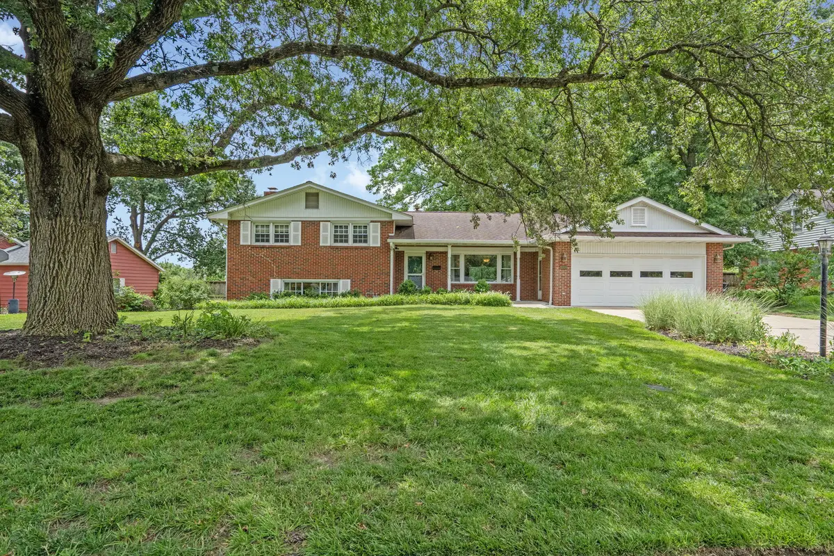 1004 Sunset Dr, Columbia, MO 65203 - #1