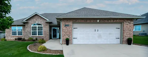 14439 Monarch Dr, HALLSVILLE, MO 65255