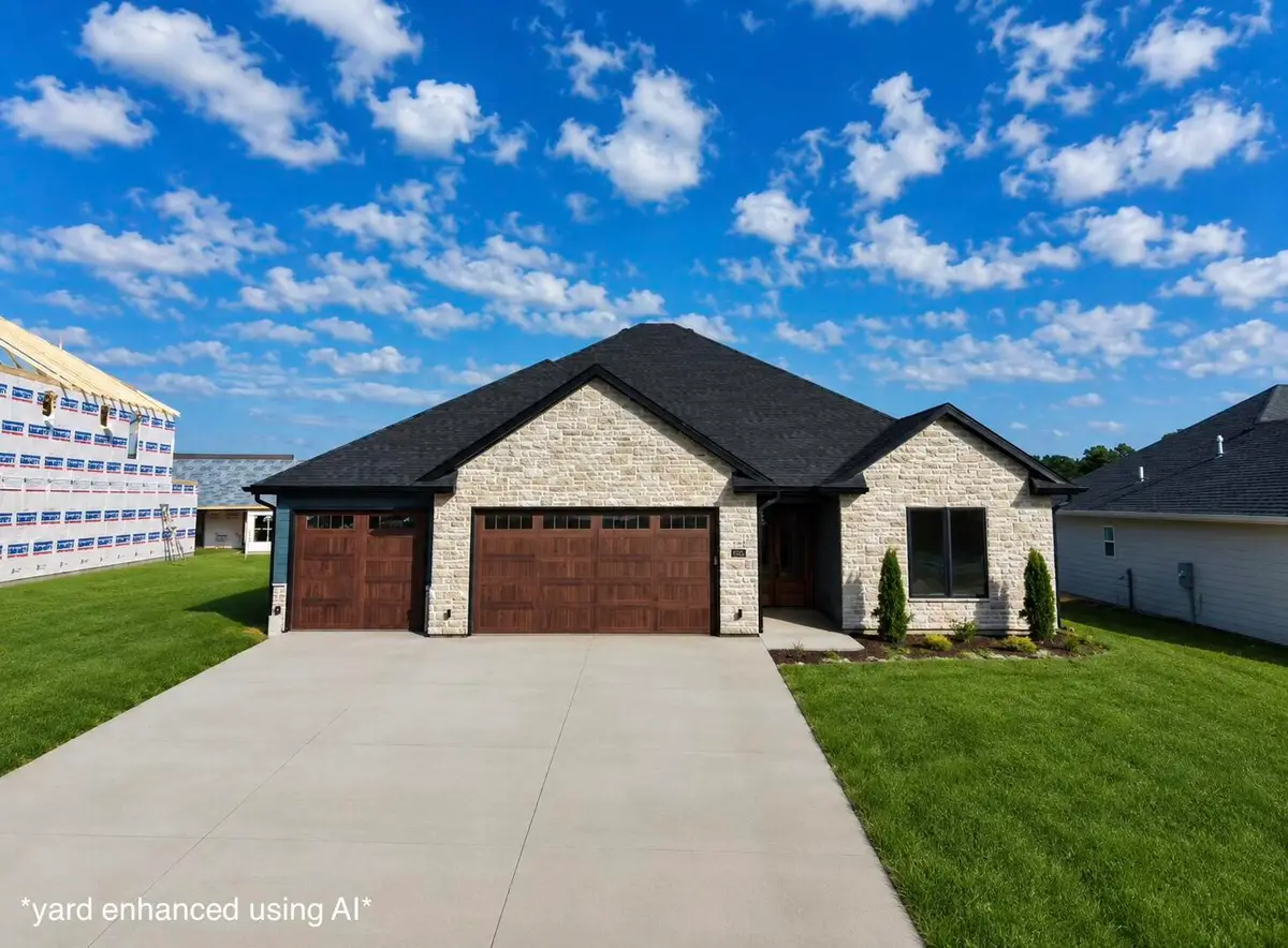 5217 Stormy Dr, Columbia, MO 65203 - #1