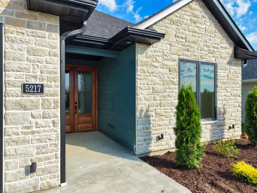 5217 Stormy Dr, Columbia, MO 65203 - #2