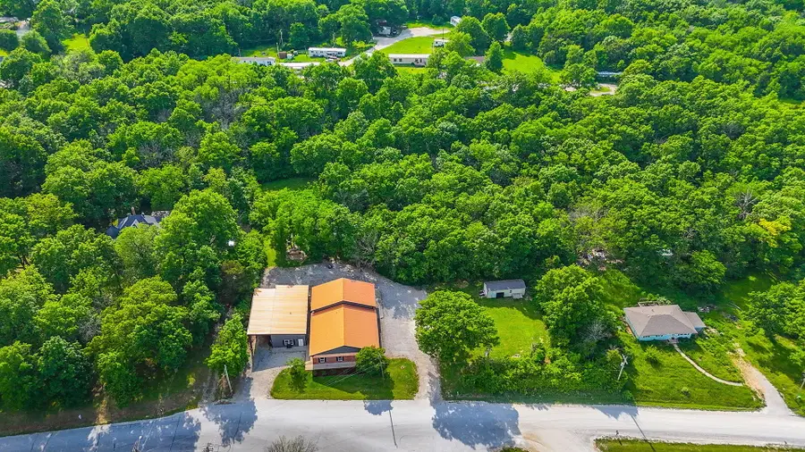 1821 N Jefferson St, Mexico, MO 65265 - #2
