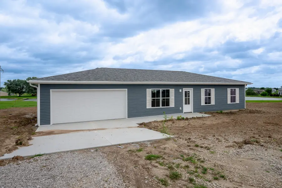 2121 Lyndell Blvd, New Bloomfield, MO 65063 - #2