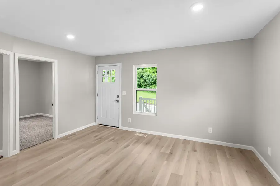102 W Franklin St, Jefferson City, MO 65101 - #3