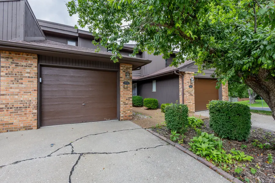 2200 Bushnell Dr #B, Columbia, MO 65201 - #3