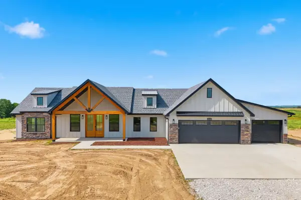 21652 Missouri 98, BOONVILLE, MO 65233