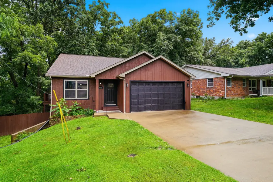 1400 Marbrooke Dr, Fulton, MO 65251 - #2