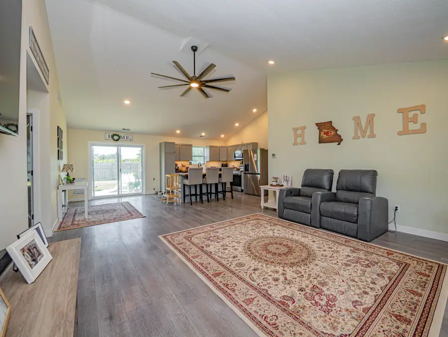 33 Andy Ct, Clark, MO 65243 - #3