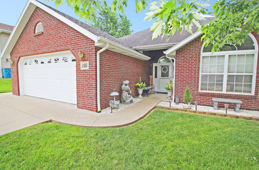 135 Spring Ave, Holts Summit, MO 65043 - #2