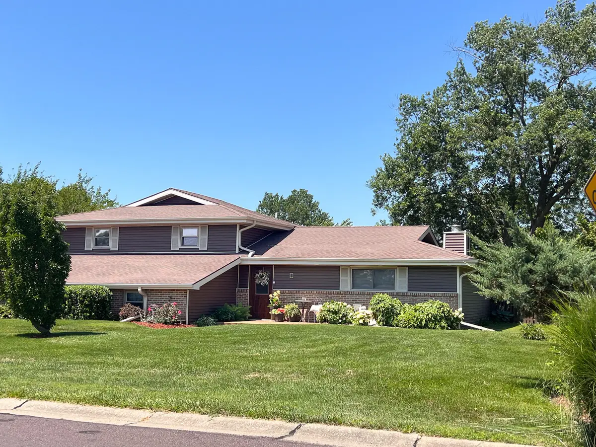 501 W Kensington Ln, Columbia, MO 65202 - #1