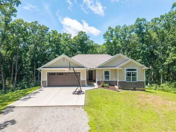 825 State Rte Y, HARRISBURG, MO 65256