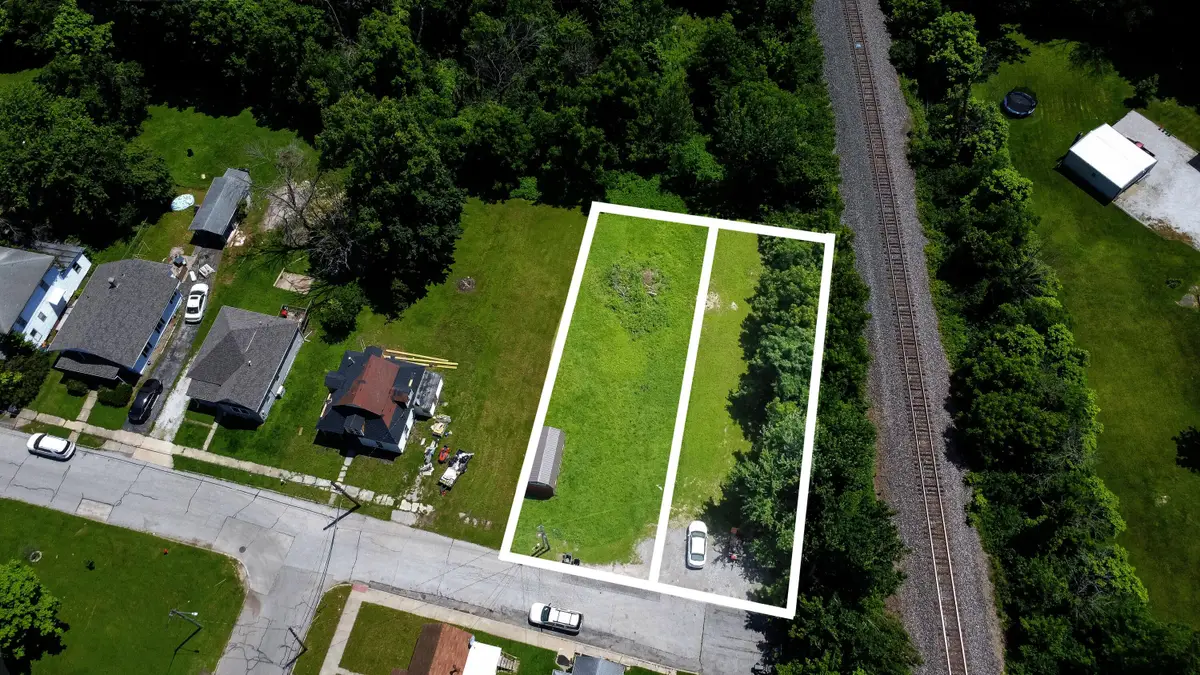 210 Walnut St, Moberly, MO 65270 - #1