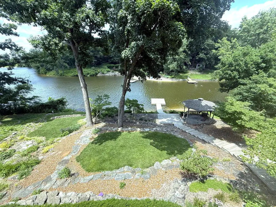 1009 Lake Point Ln, Columbia, MO 65203 - #3