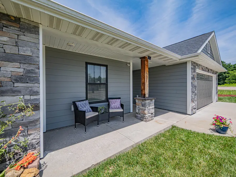 1501 Ellis Pl, Moberly, MO 65270 - #2