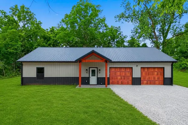 2220 2220 Dr #VALLEY DRIVE, JEFFERSON CITY, MO 65109
