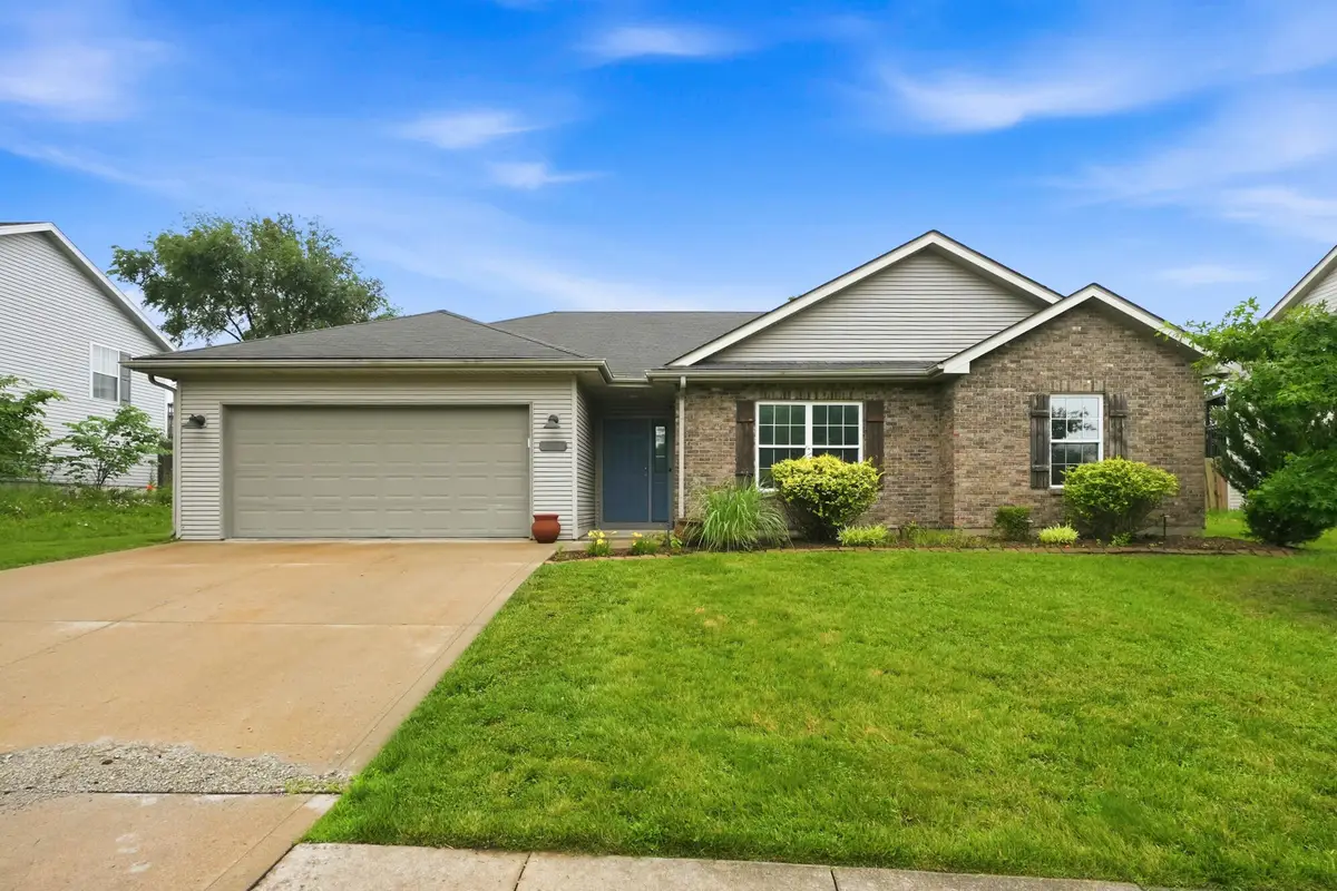 6140 N Gregory Dr, Columbia, MO 65202 - #1