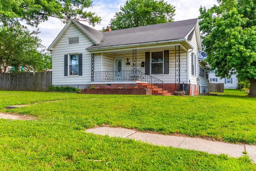 927 E Promenade St, Mexico, MO 65265 - #3