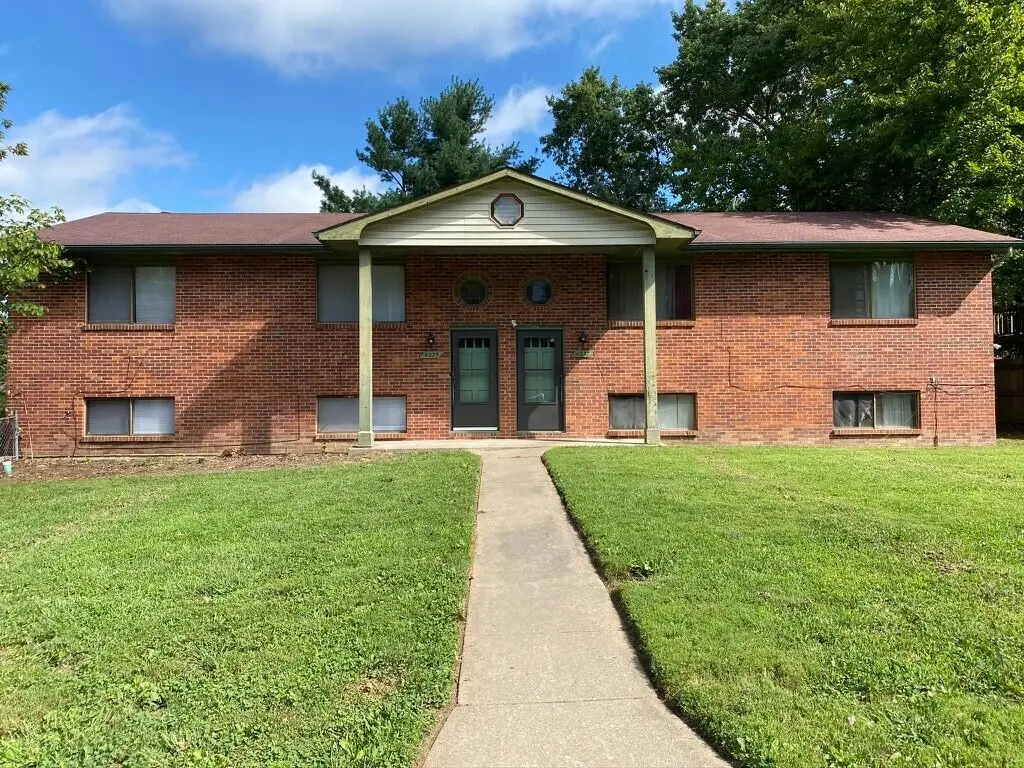 4337-4339 W Bethany Dr, Columbia, MO 65203 - #1