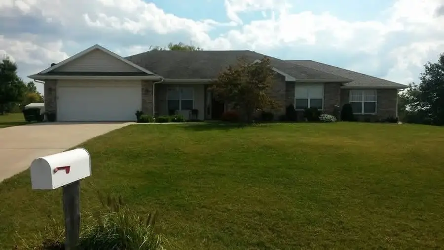 13465 Rosedown Ct, Boonville, MO 65233 - #2
