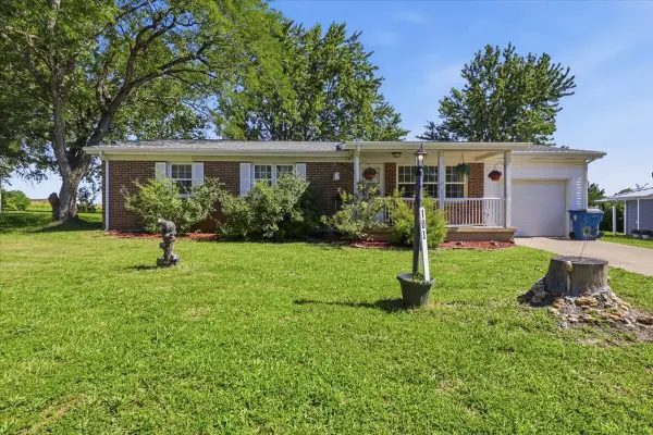 101 W Haynes St, ELDON, MO 65026