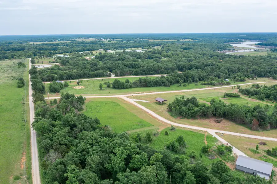 23 Halyon Estates, Perry, MO 63462 - #3