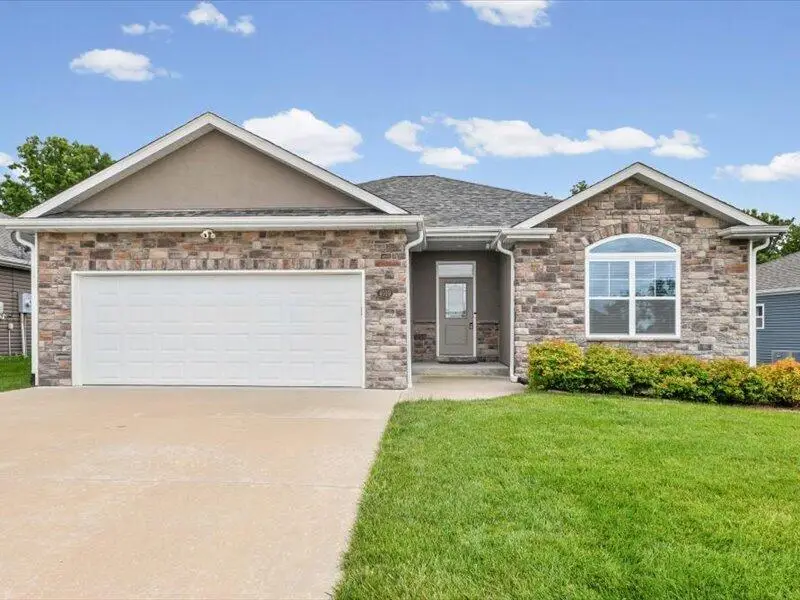 4010 W Perennial Ct, Columbia, MO 65203 - #3