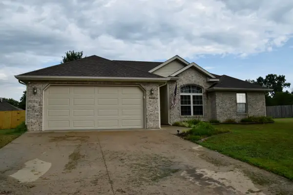 6151 E Douglas Pky, HALLSVILLE, MO 65255