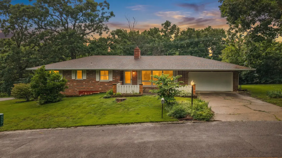 2 Herring Dr, Fulton, MO 65251 - #1