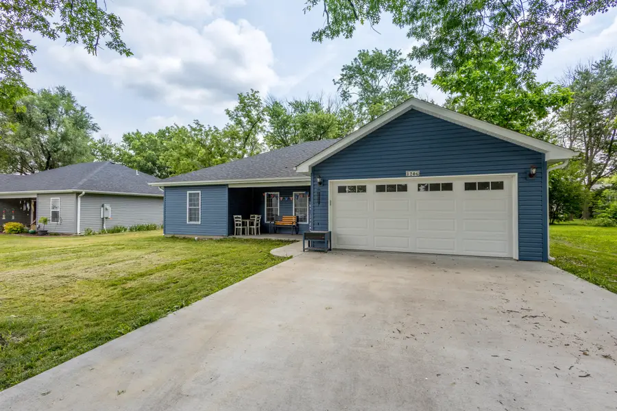 1206 Margretta St, Mexico, MO 65265 - #2
