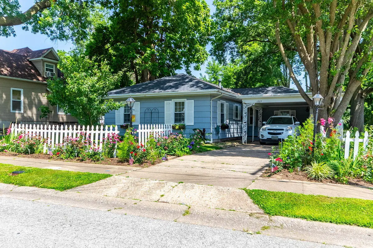 1205 Pollock Rd, Mexico, MO 65265 - #1
