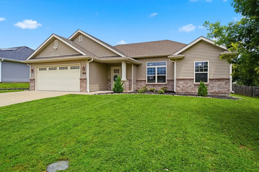 605 Armitage Dr, Columbia, MO 65202 - #3