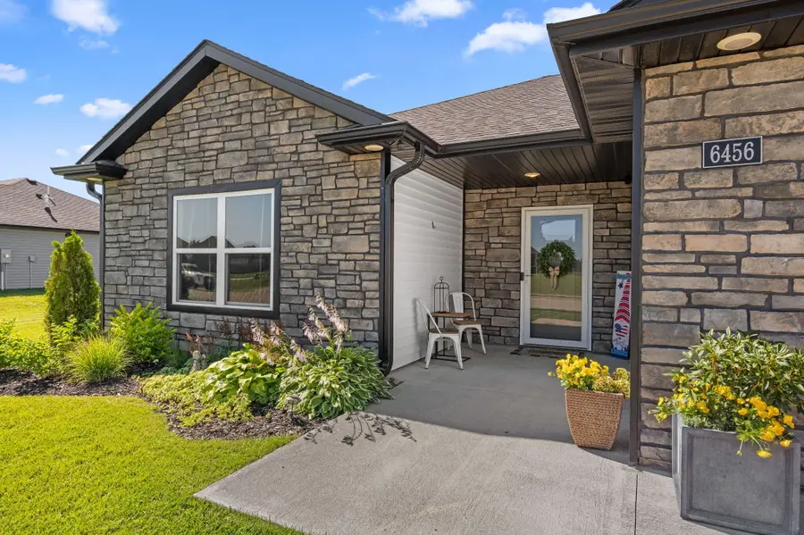 6456 Douglas Pky, Hallsville, MO 65255 - #3