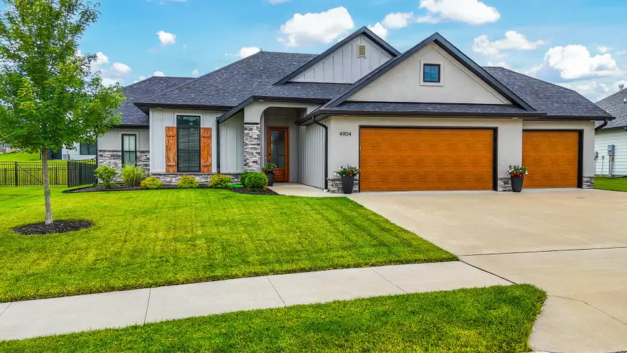 4904 Ballyneal Ct, Columbia, MO 65201 - #2