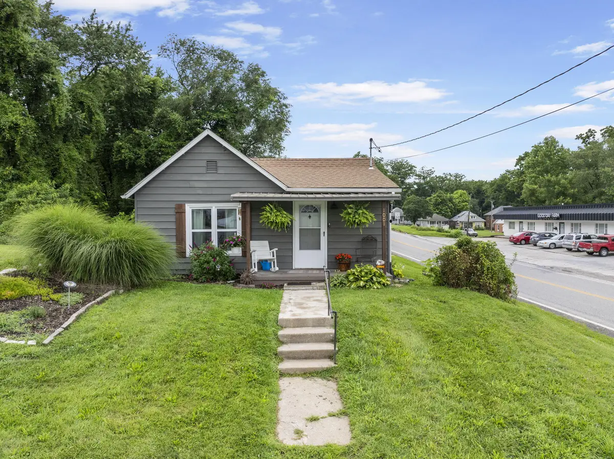 1001 4th St, Boonville, MO 65233 - #1
