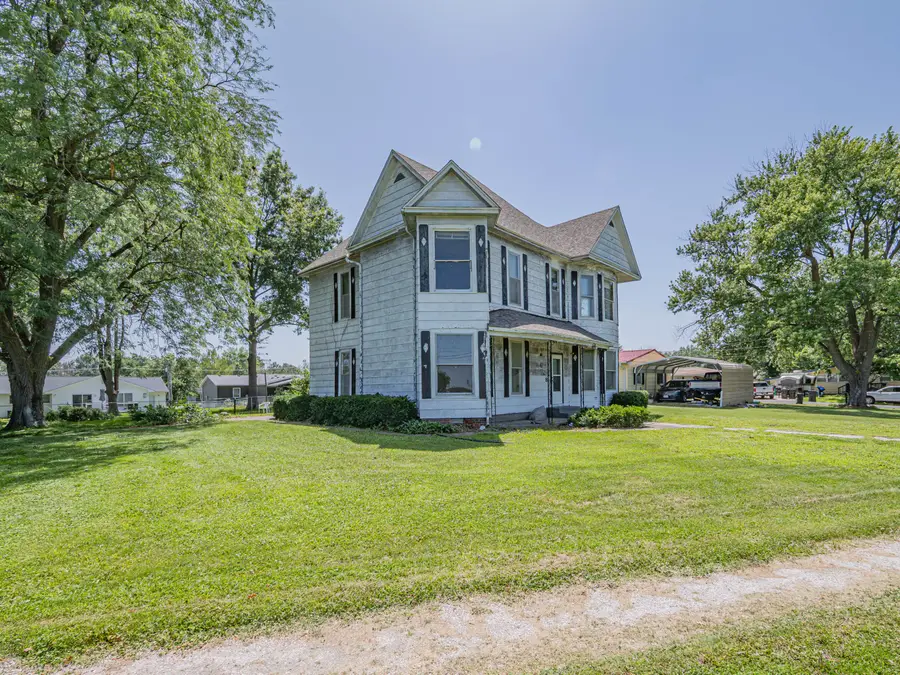 628 Woodland Ave, Moberly, MO 65270 - #2