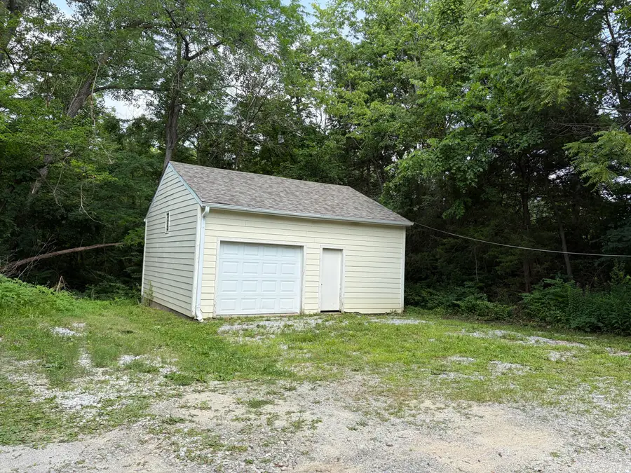 3807 Brown Station Rd, Columbia, MO 65202 - #3