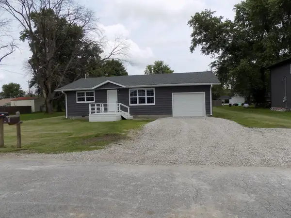 716 S Central St, CENTRALIA, MO 65240