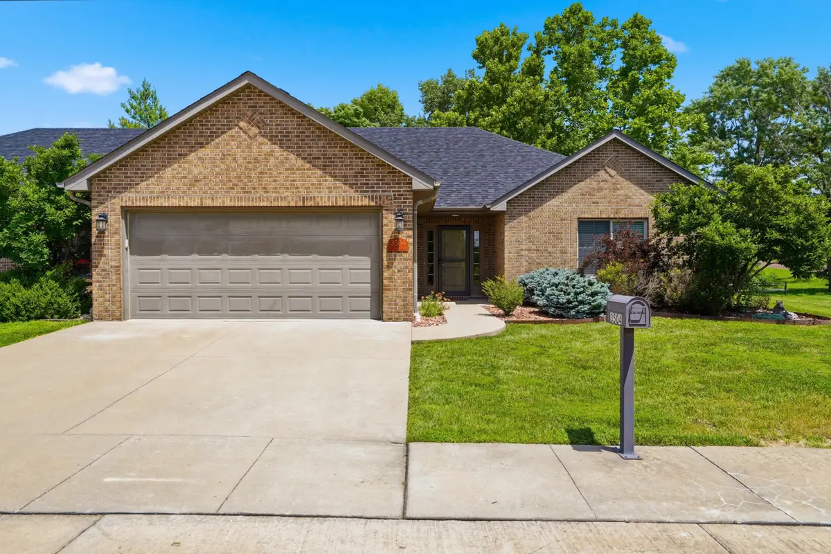 3504 Canyon Ridge Dr, Columbia, MO 65202 - #1