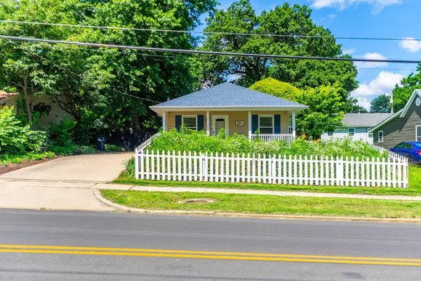 211 N Garth Ave, COLUMBIA, MO 65203
