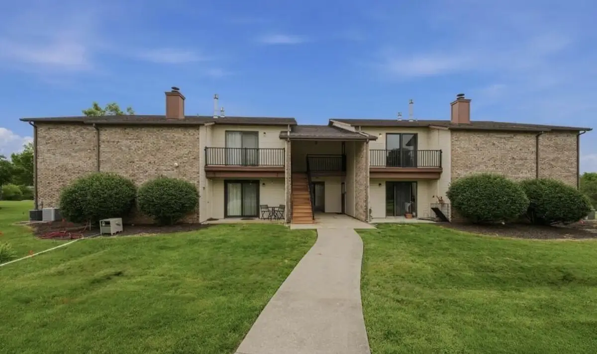 1879 N Waterfront Dr #H, Columbia, MO 65202 - #1